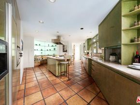 1058 Vista Grande Drive, Pacific Palisades CA 90272
