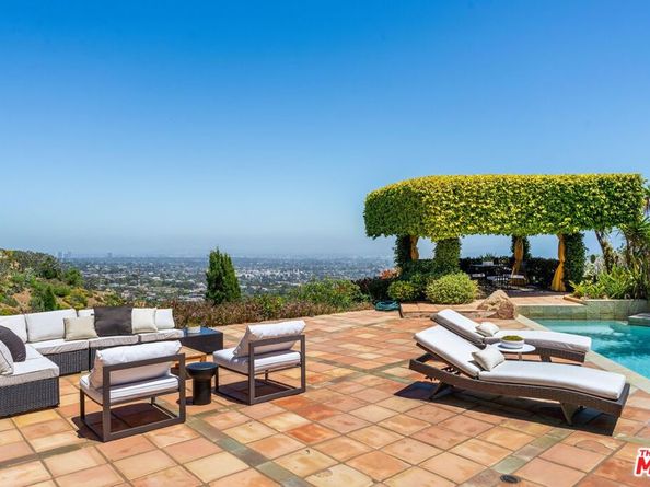 1058 Vista Grande Drive, Pacific Palisades CA 90272