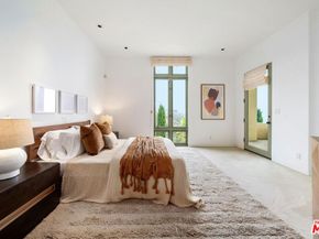 1058 Vista Grande Drive, Pacific Palisades CA 90272