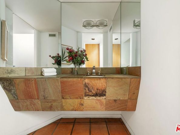 1058 Vista Grande Drive, Pacific Palisades CA 90272