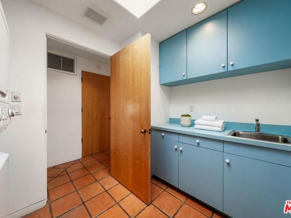 1058 Vista Grande Drive, Pacific Palisades CA 90272
