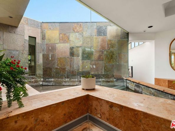 1058 Vista Grande Drive, Pacific Palisades CA 90272