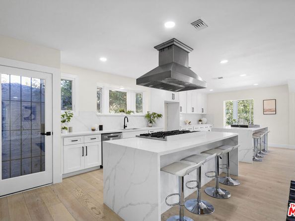 3319 Floyd Terrace, Los Angeles CA 90068