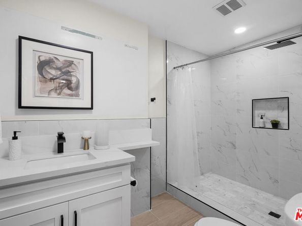 3319 Floyd Terrace, Los Angeles CA 90068
