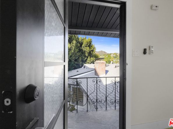 3319 Floyd Terrace, Los Angeles CA 90068