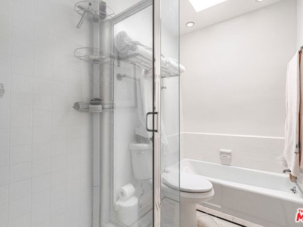 624 Wilcox Avenue 1/2, Los Angeles CA 90004