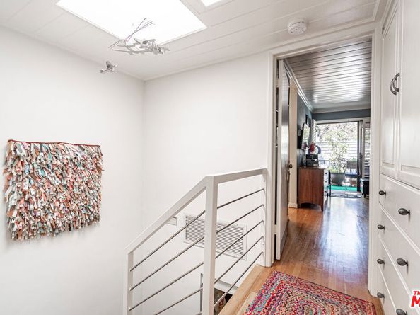 624 Wilcox Avenue 1/2, Los Angeles CA 90004