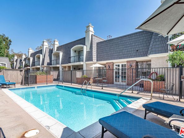 624 Wilcox Avenue 1/2, Los Angeles CA 90004