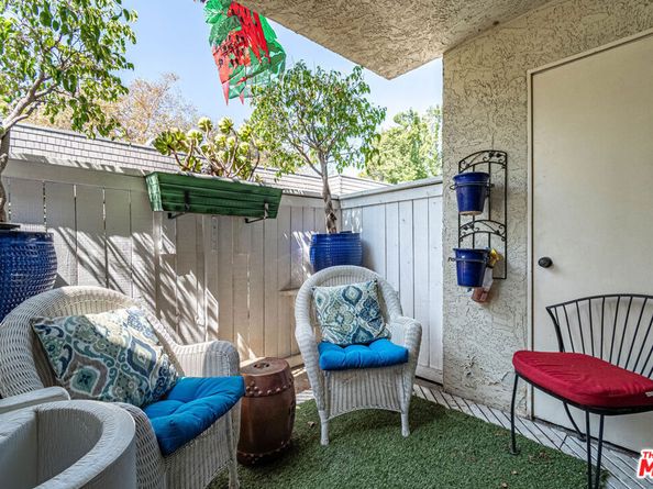624 Wilcox Avenue 1/2, Los Angeles CA 90004