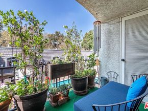 624 Wilcox Avenue 1/2, Los Angeles CA 90004