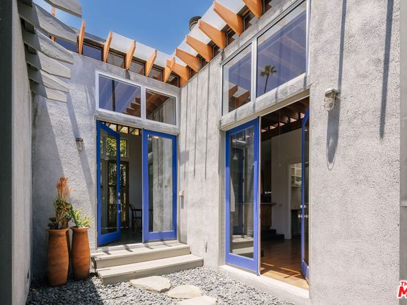 2312 Pisani Place, Venice CA 90291
