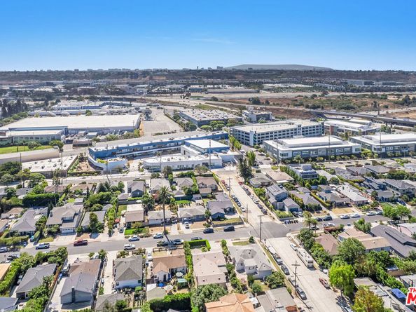 12871 Rubens Avenue, Los Angeles CA 90066
