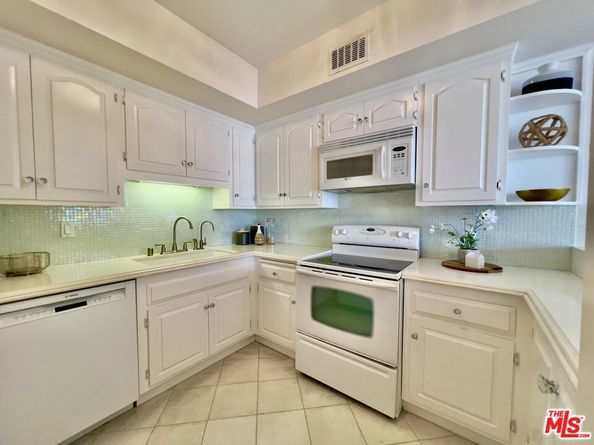 969 Hilgard Avenue 1007, Los Angeles CA 90024