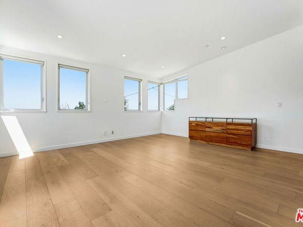 3761 Glenridge Drive, Sherman Oaks CA 91423