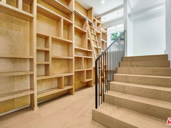 3761 Glenridge Drive, Sherman Oaks CA 91423