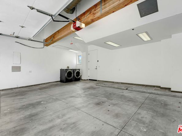 3761 Glenridge Drive, Sherman Oaks CA 91423
