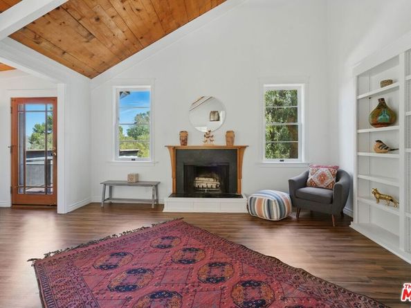 1527 Bainum Drive, Topanga CA 90290