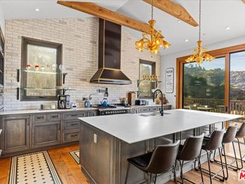 2373 Tuna Canyon Road