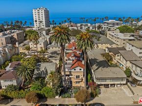 1032 3rd Street 101, Santa Monica CA 90403