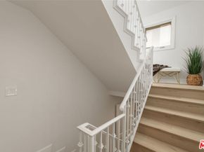 1032 3rd Street 101, Santa Monica CA 90403