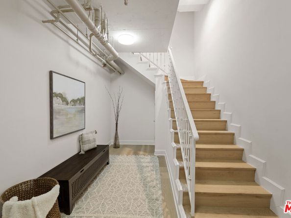 1032 3rd Street 101, Santa Monica CA 90403