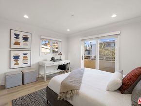 1032 3rd Street 101, Santa Monica CA 90403