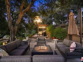 21956 Cereza Way, Topanga CA 90290