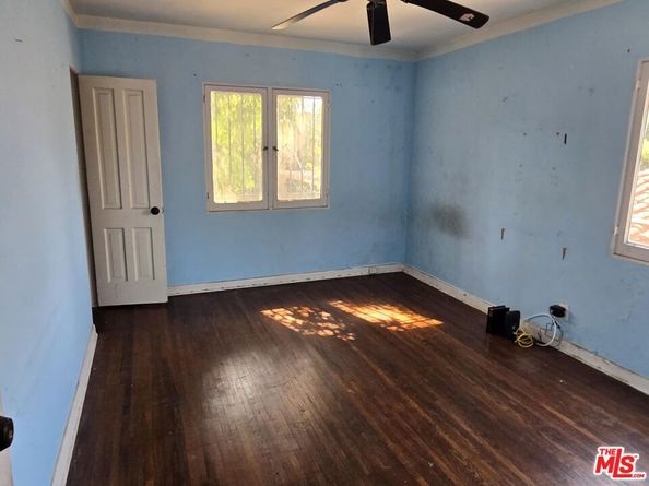 143 S Highland Avenue, Los Angeles CA 90036