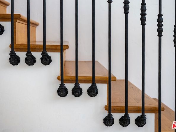 791 Nyes Place, Laguna Beach CA 92651