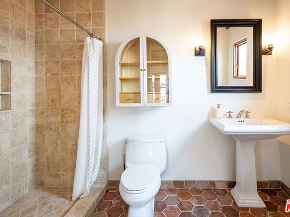 791 Nyes Place, Laguna Beach CA 92651