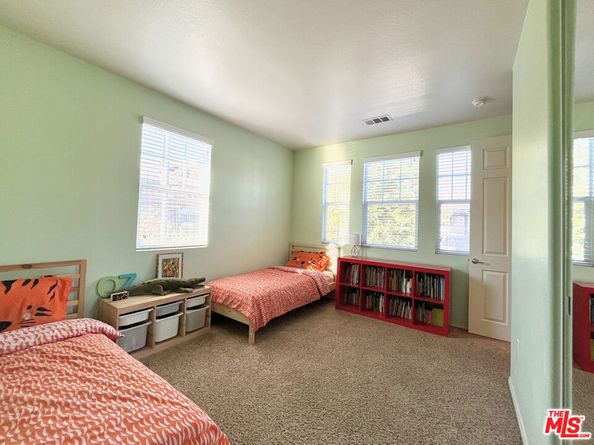 16414 W Nicklaus Drive 146, Sylmar CA 91342