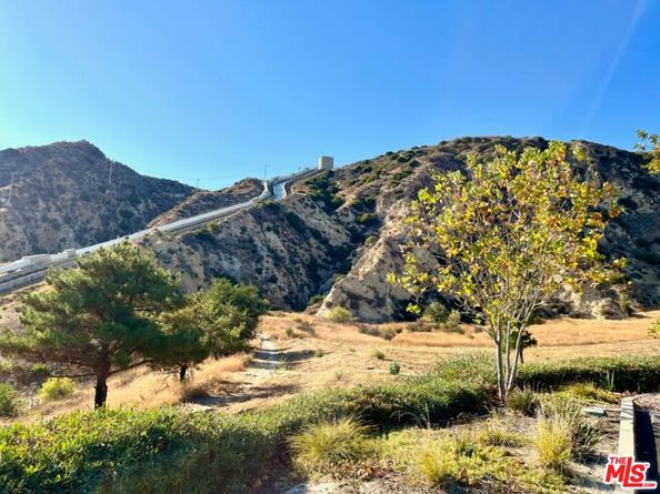 16414 W Nicklaus Drive 146, Sylmar CA 91342