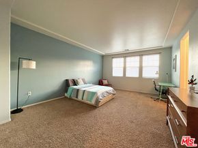 16414 W Nicklaus Drive 146, Sylmar CA 91342