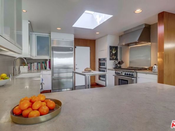 7706 Chandelle Place, Los Angeles CA 90046