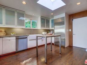 7706 Chandelle Place, Los Angeles CA 90046