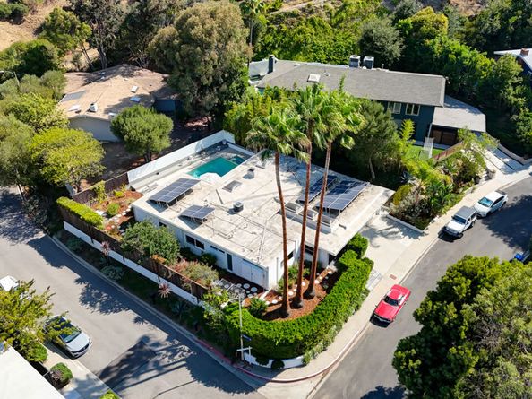7706 Chandelle Place, Los Angeles CA 90046