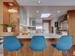 7706 Chandelle Place, Los Angeles CA 90046