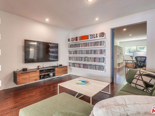 7706 Chandelle Place, Los Angeles CA 90046