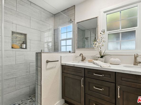 3521 W 58th Place, Los Angeles CA 90043