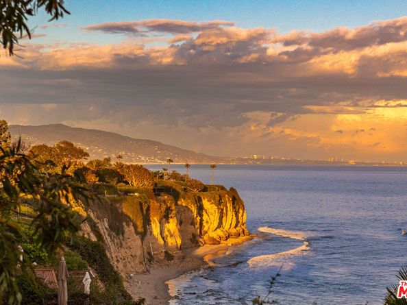 29122 Cliffside Drive, Malibu CA 90265
