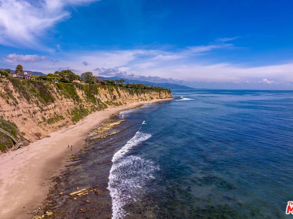 29122 Cliffside Drive, Malibu CA 90265
