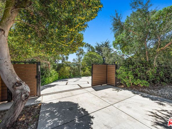 29122 Cliffside Drive, Malibu CA 90265