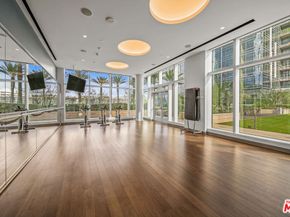 877 Francisco Street 1715, Los Angeles CA 90017