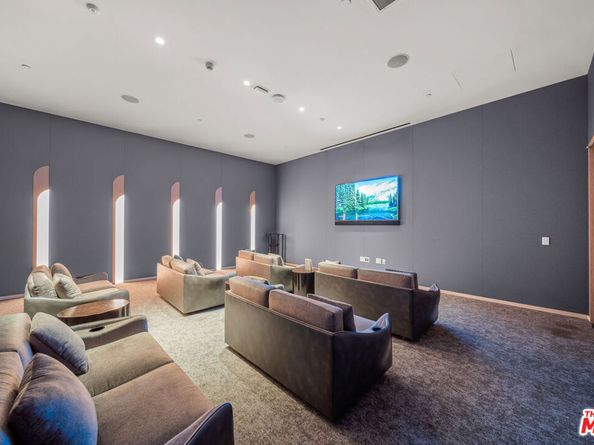 877 Francisco Street 1715, Los Angeles CA 90017