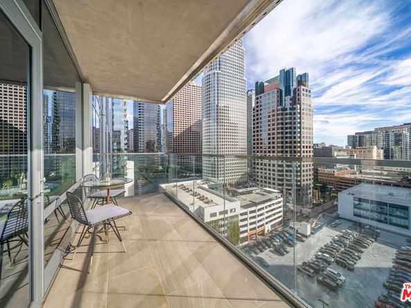 877 Francisco Street 1715, Los Angeles CA 90017