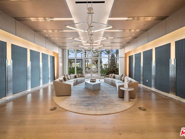 877 Francisco Street 1715, Los Angeles CA 90017