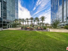 877 Francisco Street 1715, Los Angeles CA 90017