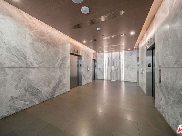 877 Francisco Street 1715, Los Angeles CA 90017