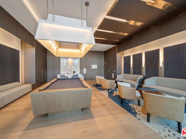 877 Francisco Street 1715, Los Angeles CA 90017