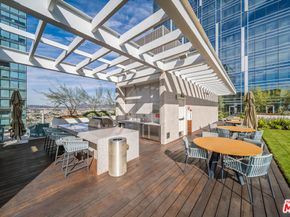 877 Francisco Street 1715, Los Angeles CA 90017